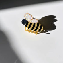 Load image into Gallery viewer, Bee Hair Claw
