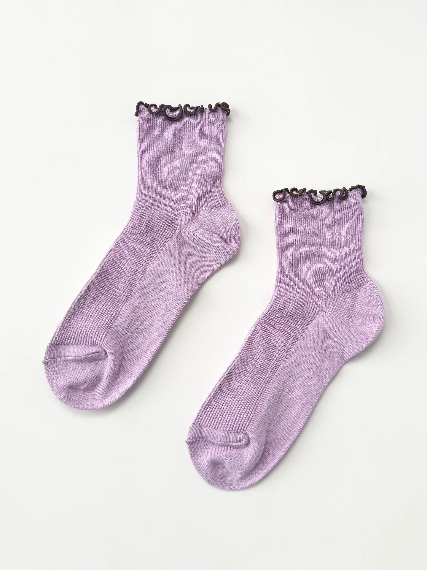 The Petite Ruffled Modal Socks - Lilac/Brown