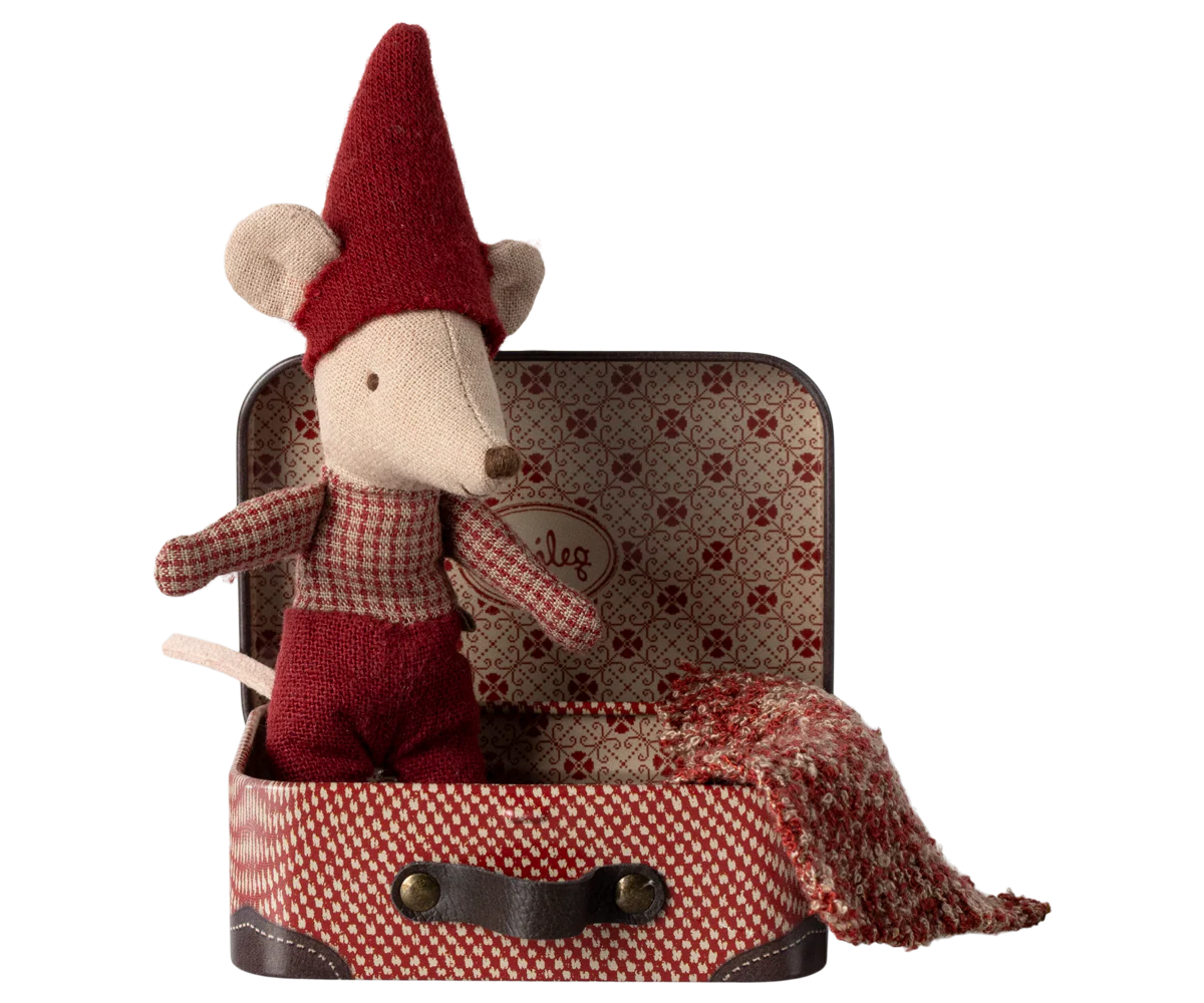 Christmas Mouse, baby in suitcase
