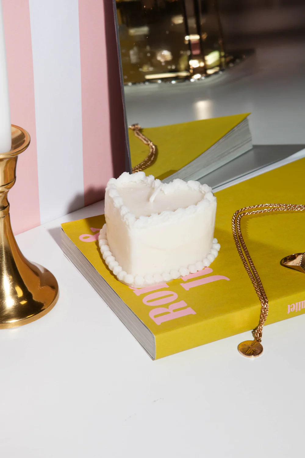 Sweetie 3D Candle Heart Cake - White