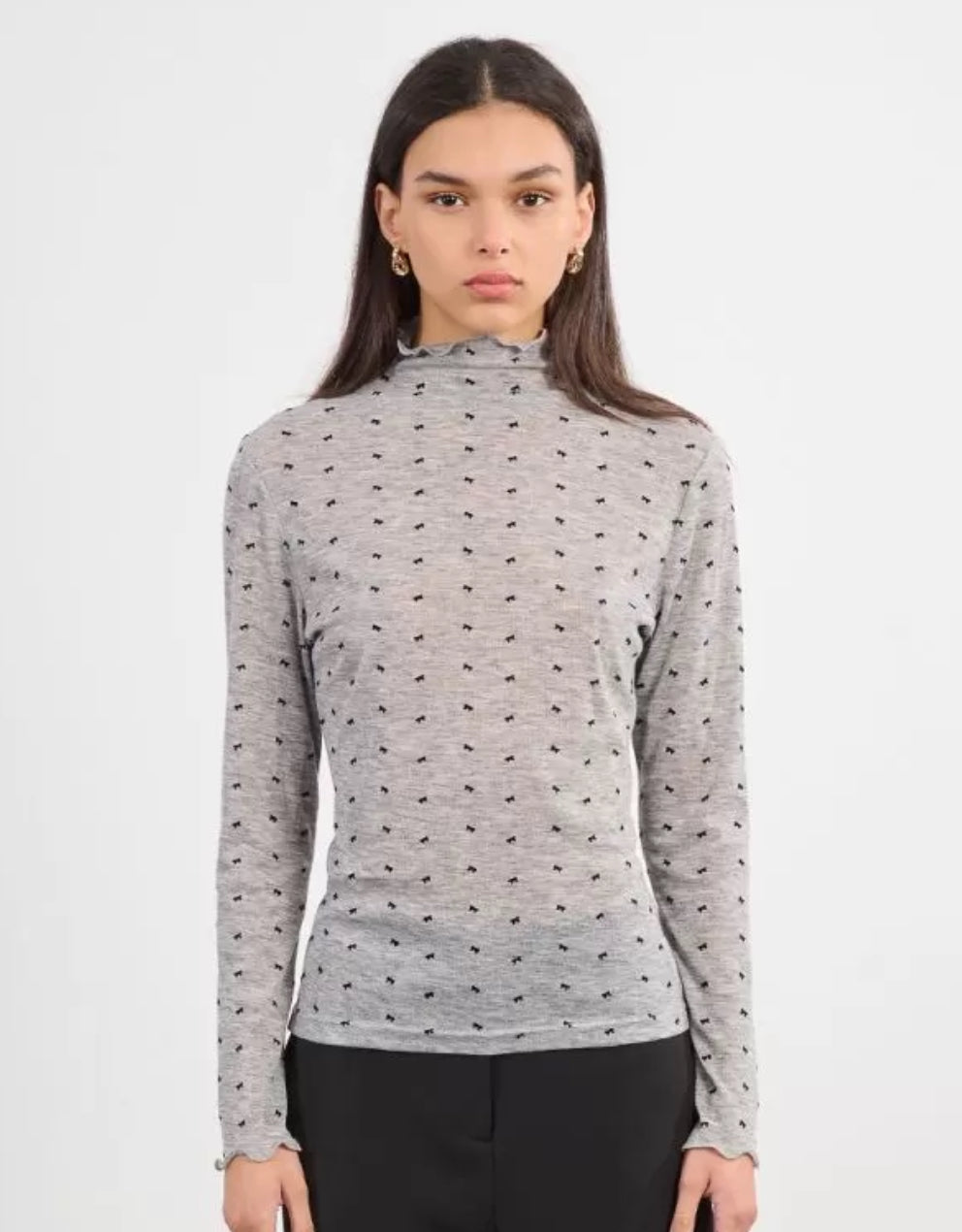 Thin Bow Knitted Top