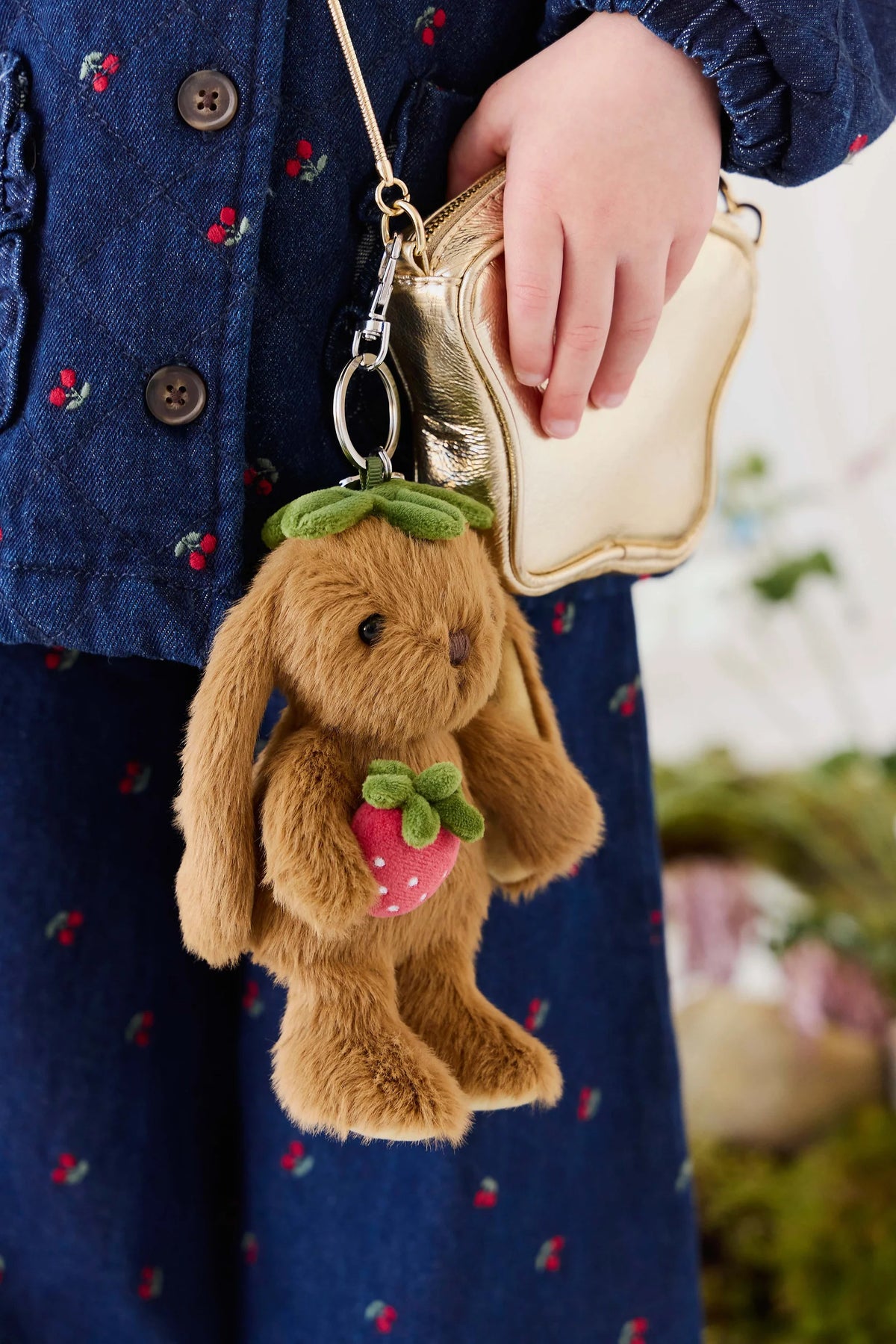 Strawberry Penelope Keyring - Oak