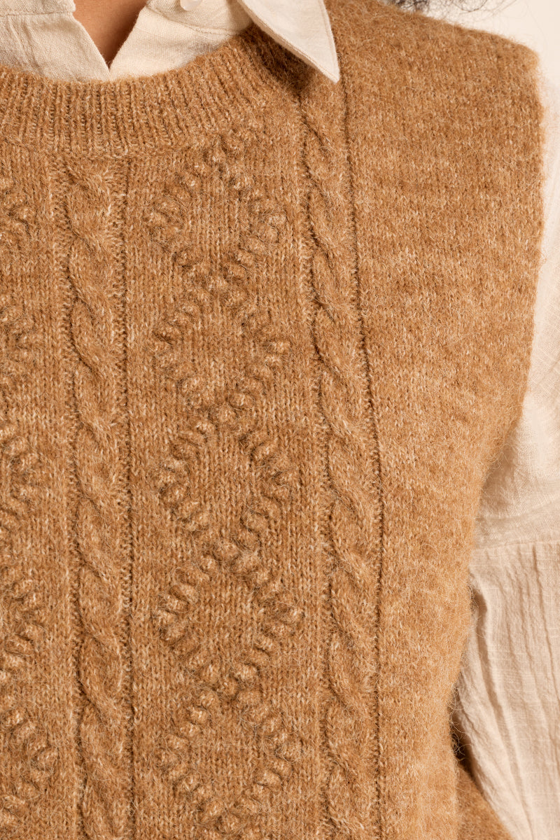 Cable Vest - Camel