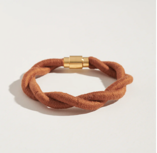 Magnetic Twist Bracelet