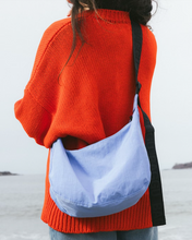 Load image into Gallery viewer, Medium Nylon Baggu Crescent Bag - Cornflower
