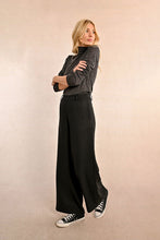 Load image into Gallery viewer, Classic Trouser - Black
