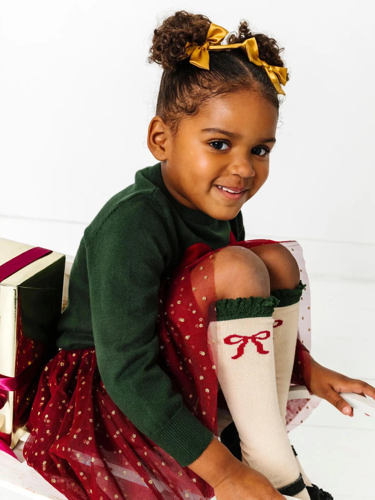 Vanilla Bow Lace Top Knee High Socks