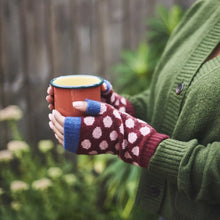 Load image into Gallery viewer, Women&#39;s Lambswool Fingerless Gloves -Red Dots
