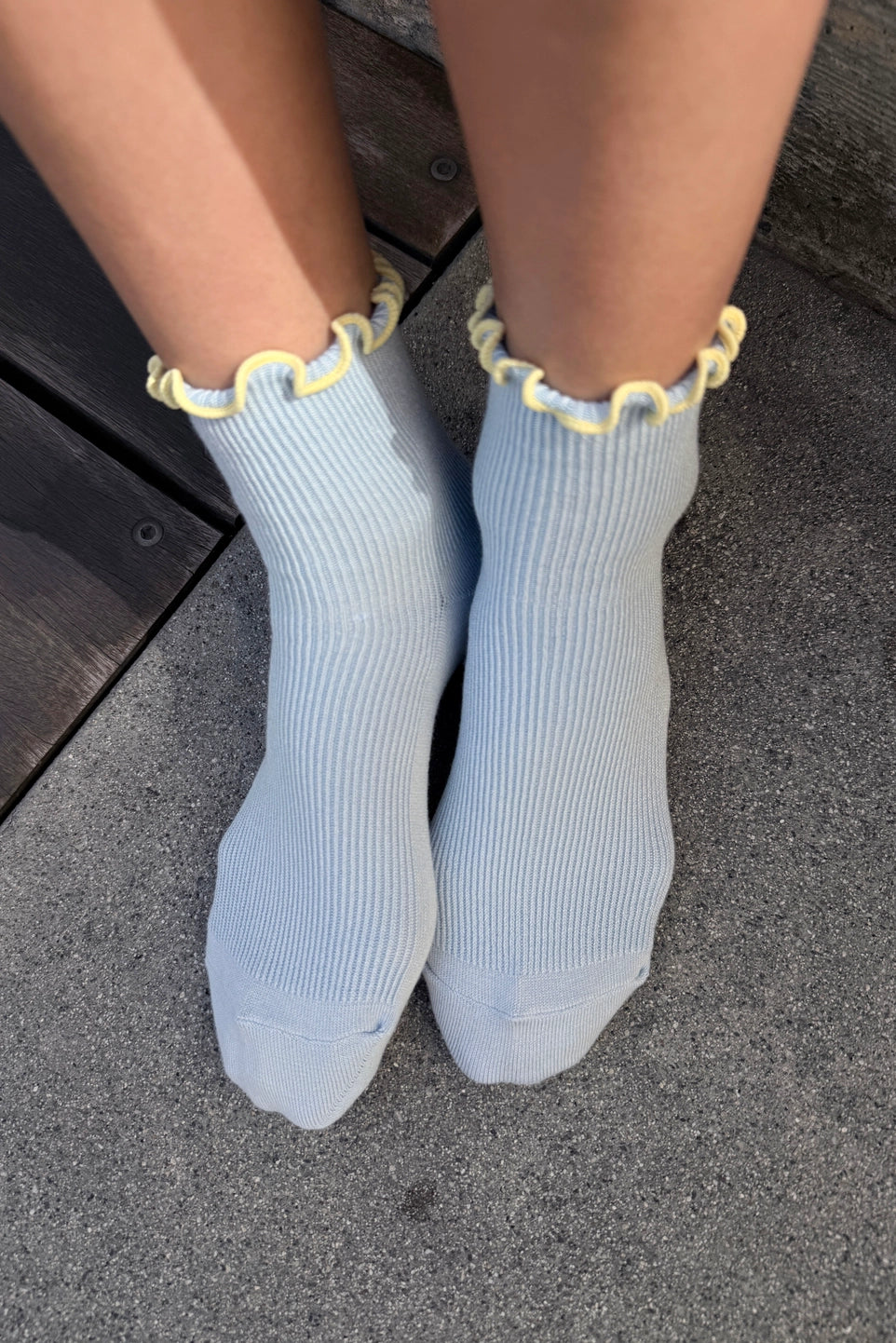 The Petite Ruffled Modal Socks - Baby Blue/Butter