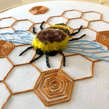 Load image into Gallery viewer, Fuzzy BumbleBee Craft Diy Embroidery Kit
