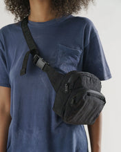 Load image into Gallery viewer, Fanny Pack - Black
