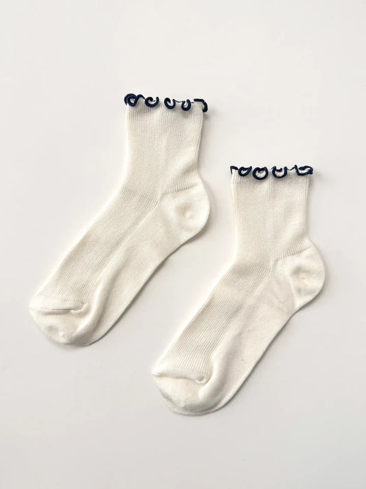 The Petite Ruffled Modal Socks - Soft White/Navy