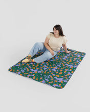 Load image into Gallery viewer, Puffy Picnic Blanket - Orange Tree Periwinkle
