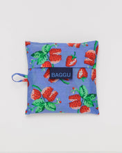 Load image into Gallery viewer, Standard BAGGU - Wild Strawberries
