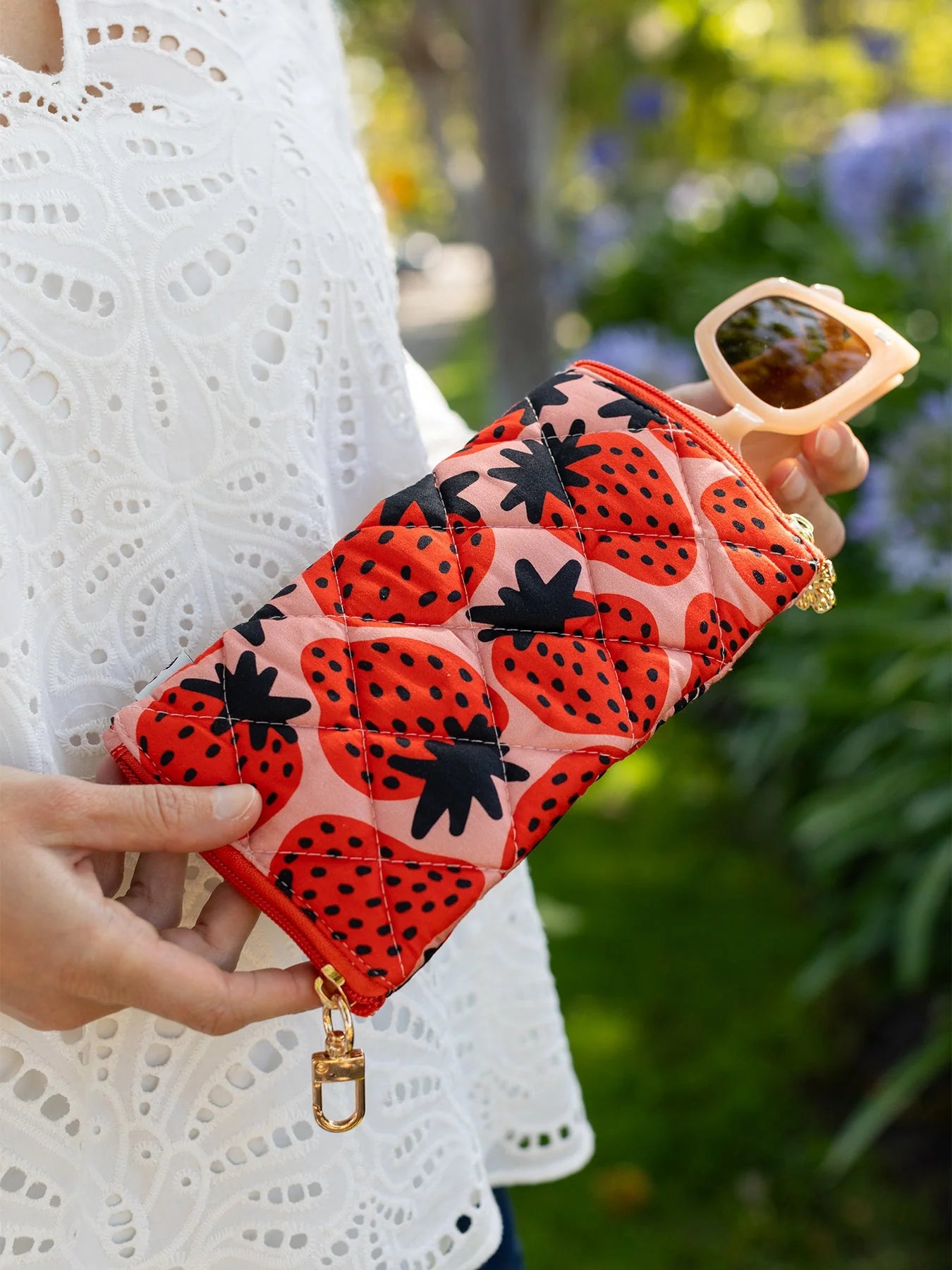 Eyeglass Case - Strawberries