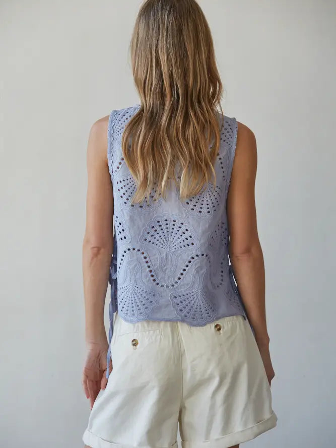 Woven Cotton Eyelet Round Neck Sleeveless Top - Lilac
