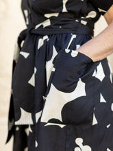 Load image into Gallery viewer, Heidi Dress Jumbo Blooms - Black &amp; Ivory
