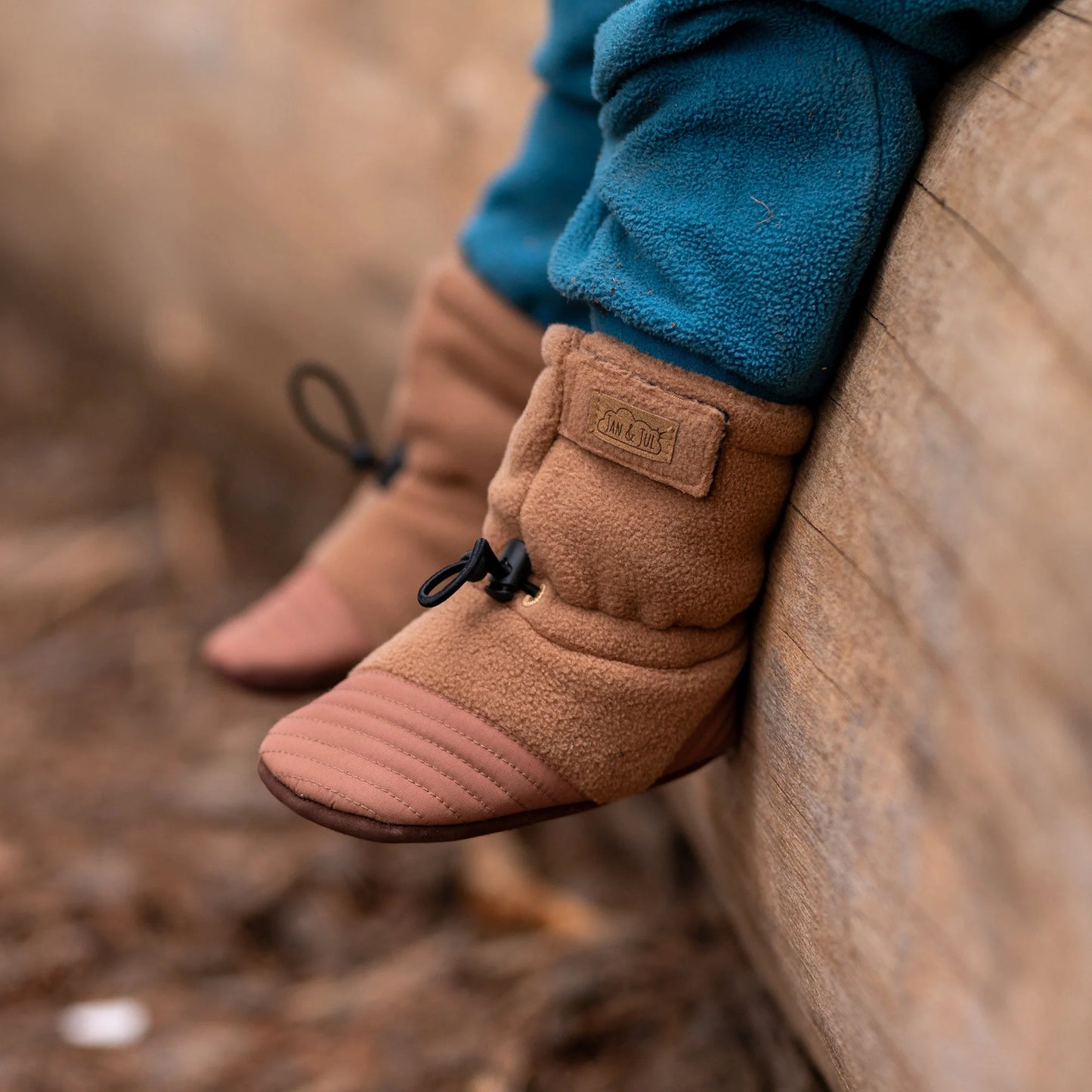 Baby Stay-Put Cozy Booties | Brown Bear