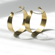 Load image into Gallery viewer, Brassy Statement Earrings
