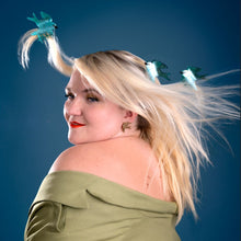 Load image into Gallery viewer, Swallow Hair Claw
