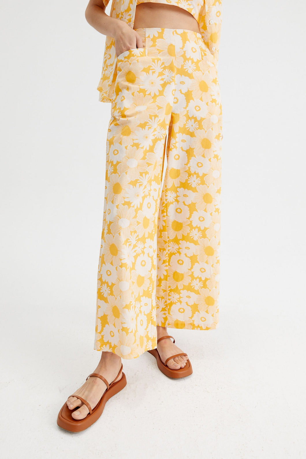 Floral Print Mid-Rise Straight-Leg Trousers - Yellow