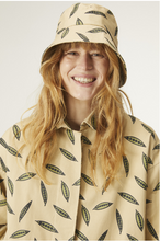 Load image into Gallery viewer, Pea Print Bucket Hat
