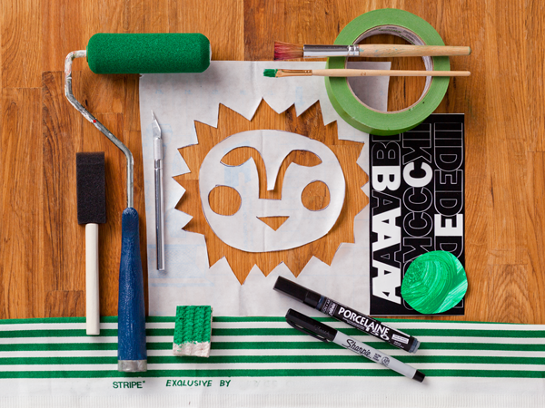 Yellow Owl's Little Prints