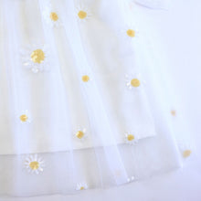 Load image into Gallery viewer, Sequin Daisy Top
