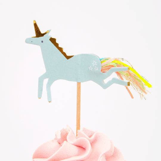 I Believe In Unicorns Cupcake Kit
